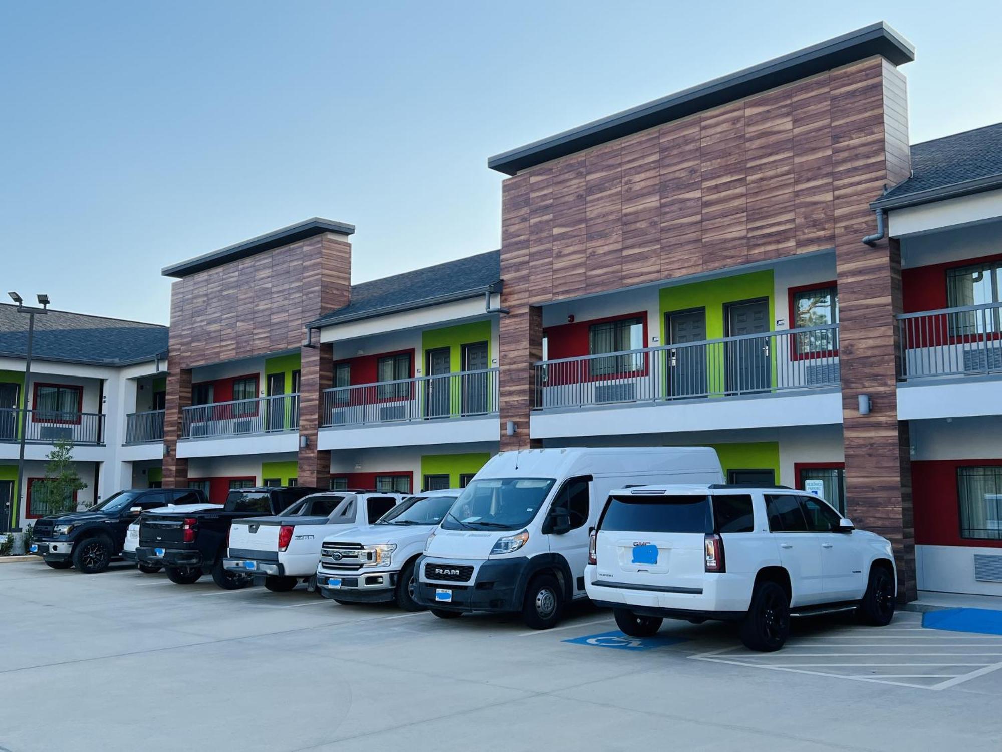 Americas Best Value Inn & Suites Kingwood Iah Airport Humble Exteriér fotografie