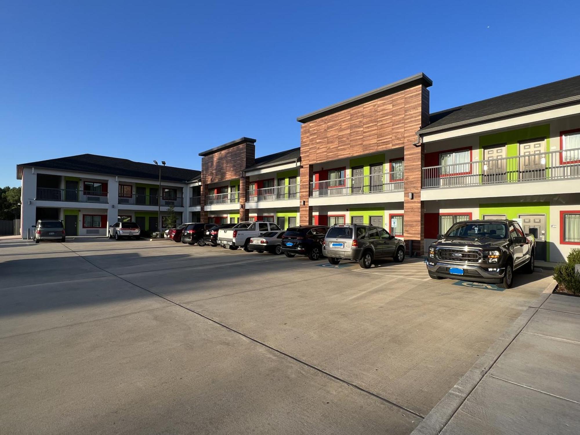 Americas Best Value Inn & Suites Kingwood Iah Airport Humble Exteriér fotografie